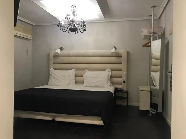 Economy, Double Bed, Hotel Pilar Plaza Zaragoza 1/2