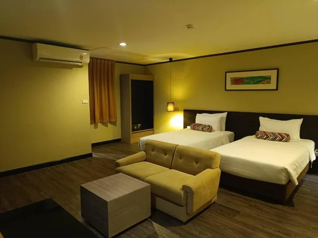 Room, Twin Beds, No Window، Bangkok Inter Place Hotel 1/3