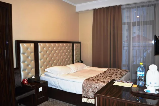 غرفة قياسية مزدوجة، Plaza Hotel Bishkek 1/2