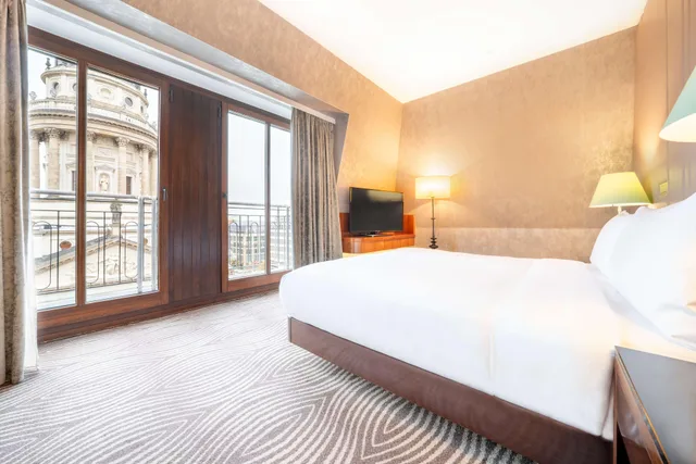 Duplex, Suite, King Bed, Dome View, Lounge Access، Hilton Berlin 1/5