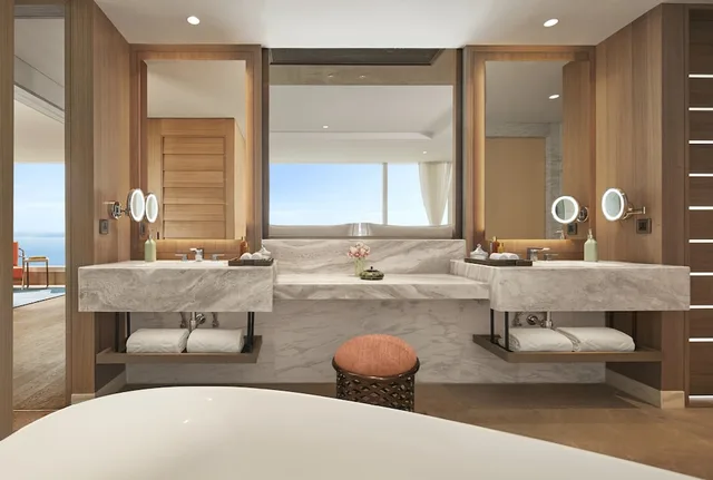 Grand, Suite, King Bed, Taj Cidade de Goa Horizon, Goa 5/6