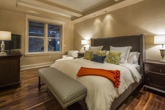 3 Bedrooms, King and Queen and Twin Beds, The Auberge Residences at Element 52 4/8