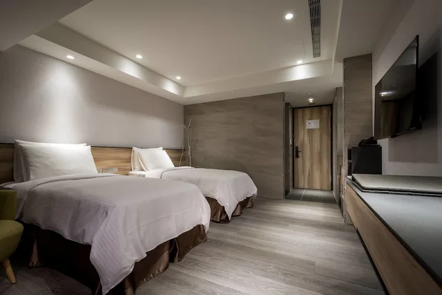 غرفة بسرير كوين بإطلالة على المتنزه، D.D Hotel 1/6