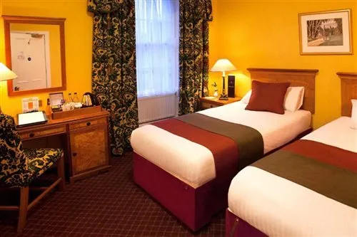 غرفة مفردة بسرير مزدوج، Royal Highland Hotel 1/1
