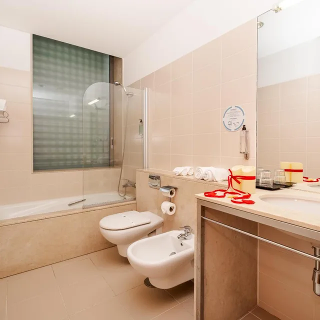 Romantic, Double or Twin Bed, Axis Ponte de Lima Golf Resort 4/5