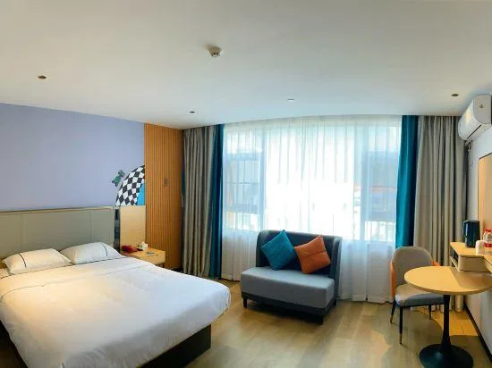 Deluxe, Queen Bed, City Comfort Inn Bama Shouxiang Avenue 1/1