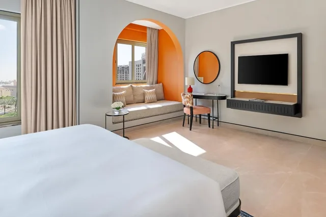 Beach, Deluxe، NH Collection Dubai Ibn Battuta 9/10