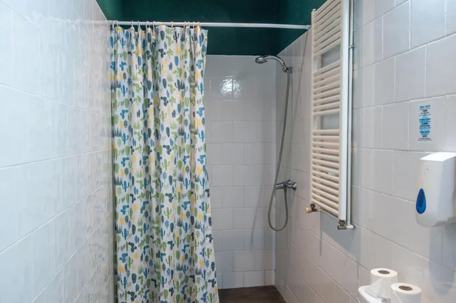 غرفة مفردة بحمام خاص، Inout Hostel 5/5