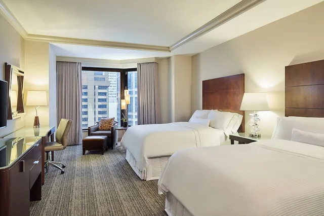 غرفة تقليدية بسريرين مزدوجين لذوي الإعاقة، Westin Chicago River North 1/3