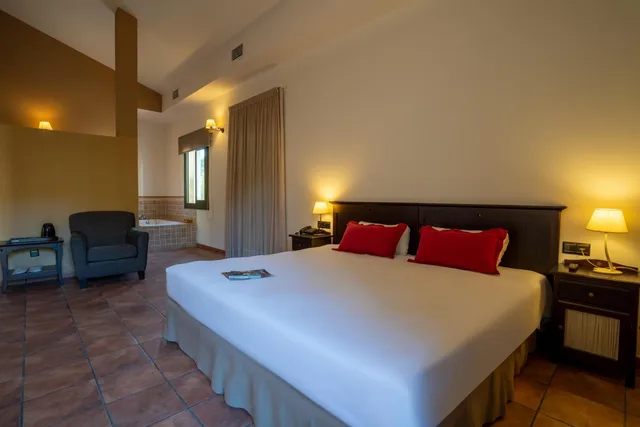 جناح، Hotel Can Galvany 4/10