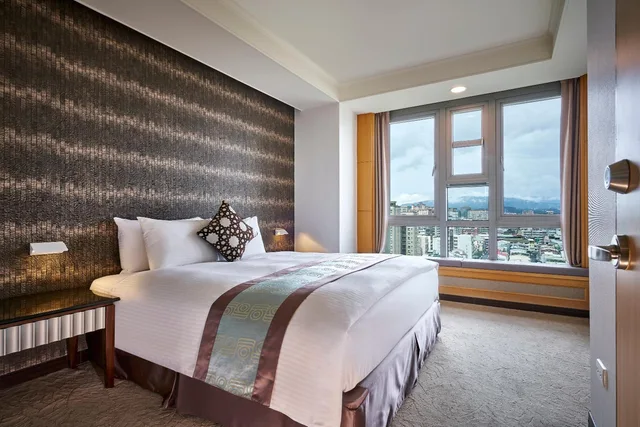 2 Bedrooms, Suite, Zhong Ke 1/2