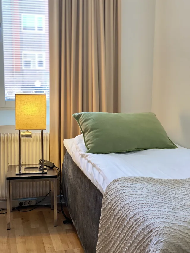 Room, Single, Single Bed, Strand City Hotell 3/6