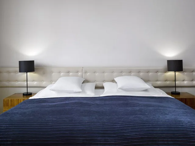 غرفة ديلوكس بسرير كينج، The Icon Hotel And Lounge 6/10