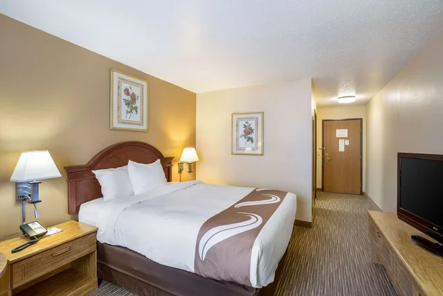 غرفة بسرير مزدوج لذوي الإعاقة، Quality Inn Storm Lake 1/3