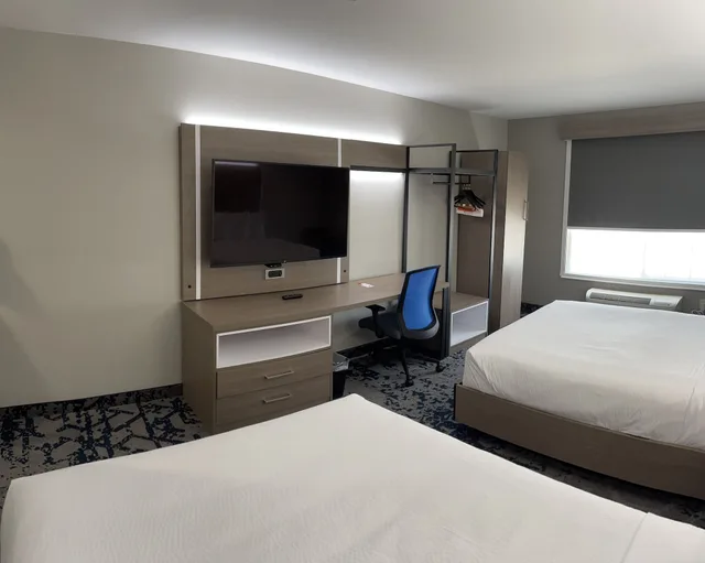 غرفة بسرير كينج لذوي الإعاقة، Comfort Inn & Suites Muskogee OK 2/10