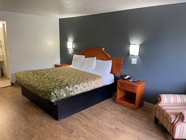 غرفة بسرير كينج، Budget Inn Greenville By Hotel O I-85 5/10