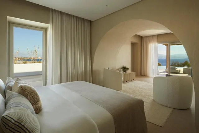 جناح سيغنتشر بإطلالة على البحر بمسبح خاص، PAROCKS Luxury Hotel and Spa 1/1