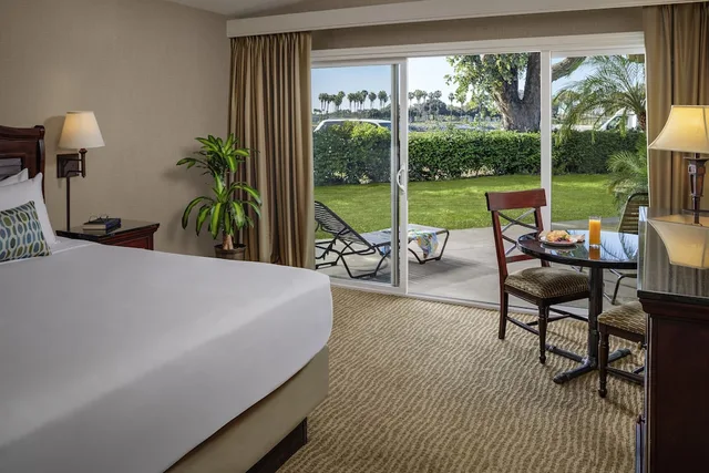Resort, Standard, King Bed, Garden View، Bahia Resort Hotel 2/3