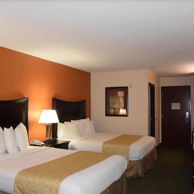 غرفة بسريرين كوين، Travelodge Suites By Wyndham Newberg 3/10