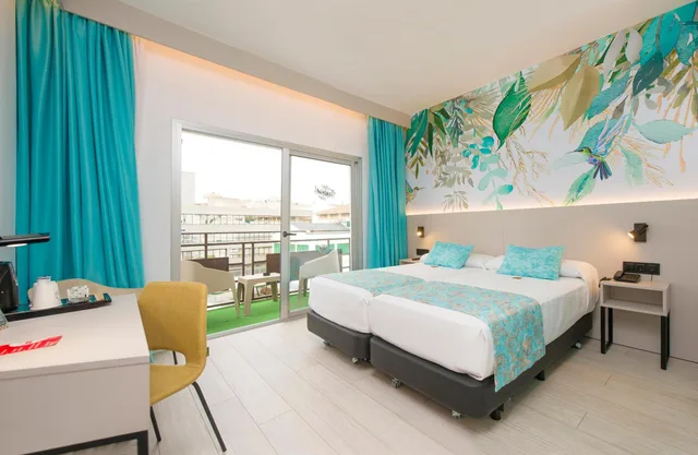 غرفة بسرير فردي بشرفة، Hotel Tropical Ibiza 2/2