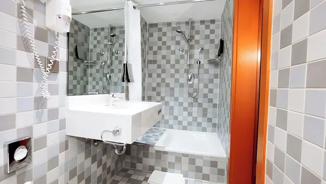 غرفة أساسية بسرير مزدوج، Hotel Schwert 6/6