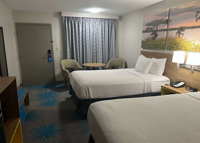 غرفة قياسية بسريرين مزدوجين، Days Inn by Wyndham Valdosta I-75 4/10
