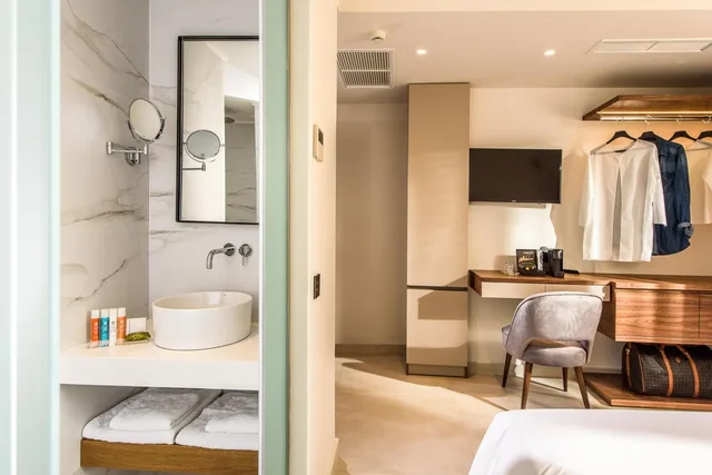 غرفة بزنس بسرير كينج، Dom Boutique Hotel 4/4