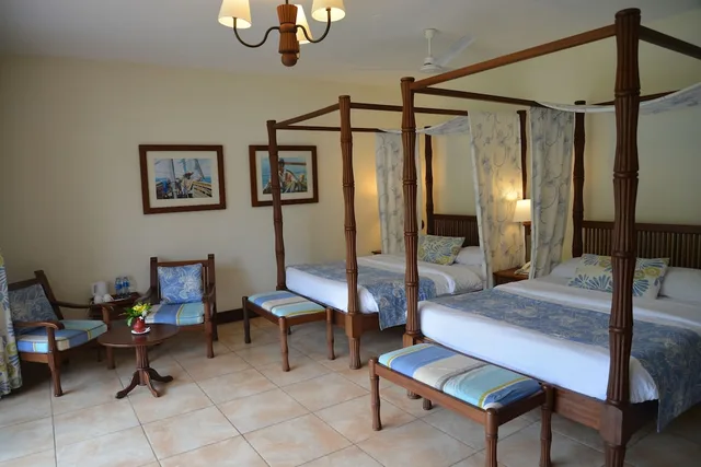 غرفة سوبيريور بسرير كوين وسرير فردي، Baobab Beach Resort 1/3