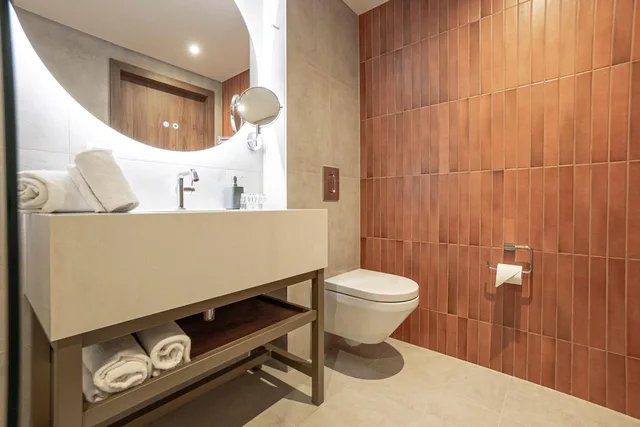 غرفة بسرير مزدوج بإطلالة على الحديقة، FortyPlusOne Hotel 6/10
