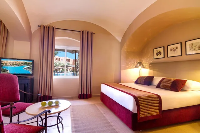 جناح جونيور بسرير مزدوج بإطلالة على المسبح، JAZ Makadi Oasis Resort 4/7