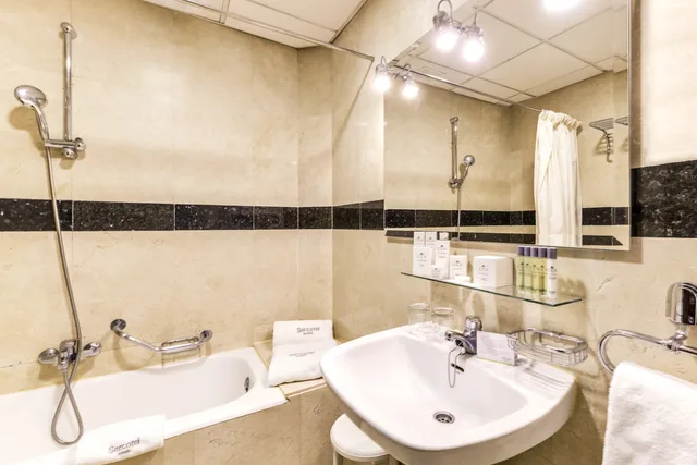 Superior, Single, Double Bed, Sercotel Alfonso Vi 2/2
