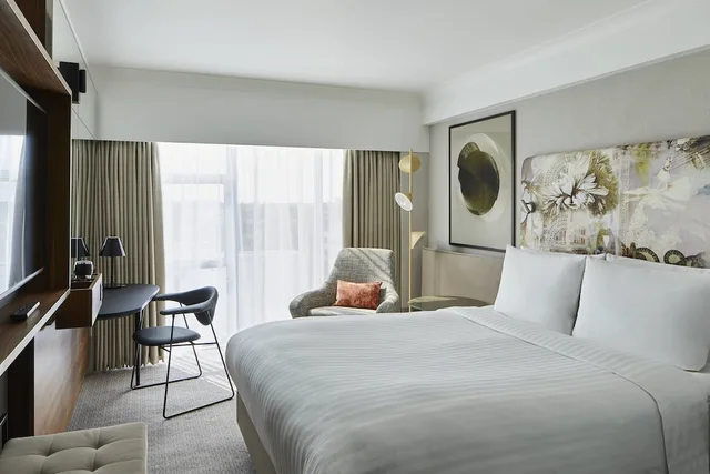 غرفة ديلوكس بسرير كوين، London Marriott Hotel Kensington 2/4