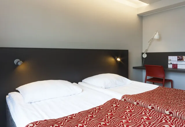 غرفة قياسية بسريرين منفصلين، Original Sokos Hotel Vaakuna 7/10