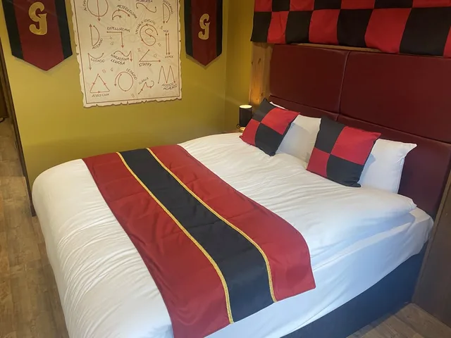 غرفة كومفورت بسرير مزدوج وسرير بطابقين، Gullivers Hotel 2/2