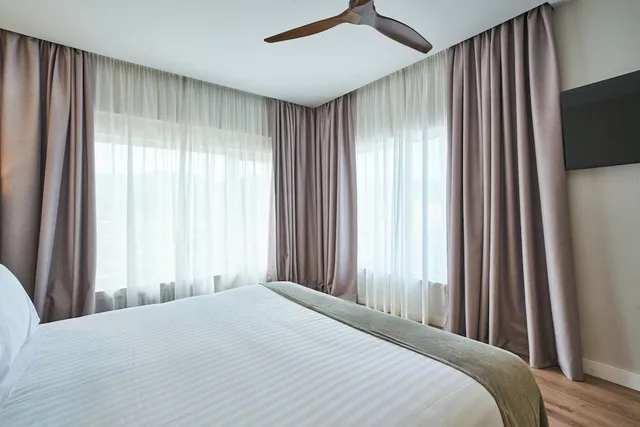 Junior Suite, 1 Double and 2 Queen Beds, Sea View، Gran Hotel del Sella 8/10