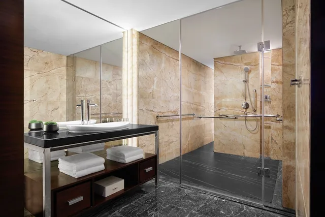 Executive, Suite, King Bed, City View, Jw Marriott Hotel Shenzhen 6/6