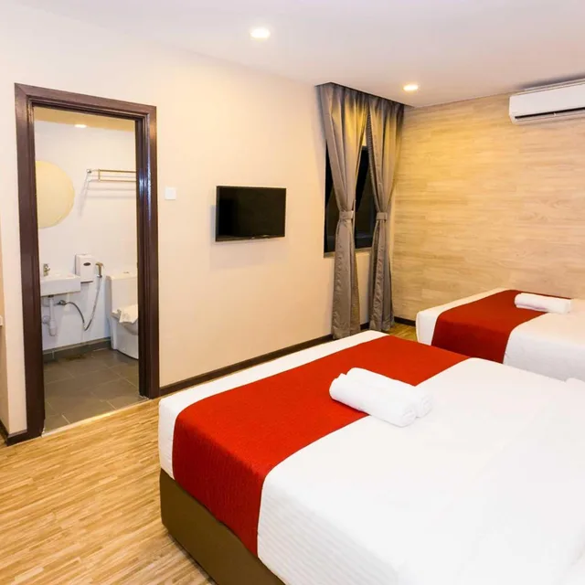 غرفة ديلوكس رباعية، Icon Hotel 5/8