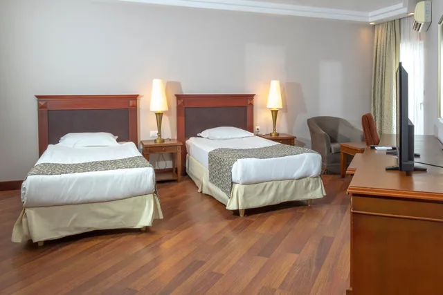 غرفة سوبيريور عائلية، Bodrum Holiday Resort & Spa 2/4