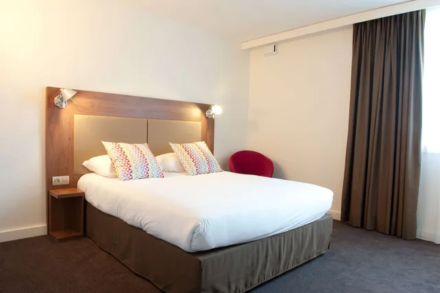 Standard, Double Bed, CAMPANILE LIMOGES CENTRE - GARE 3/10