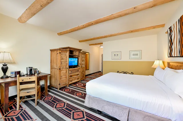 غرفة بسرير كينج، Lodge At Santa Fe 1/8