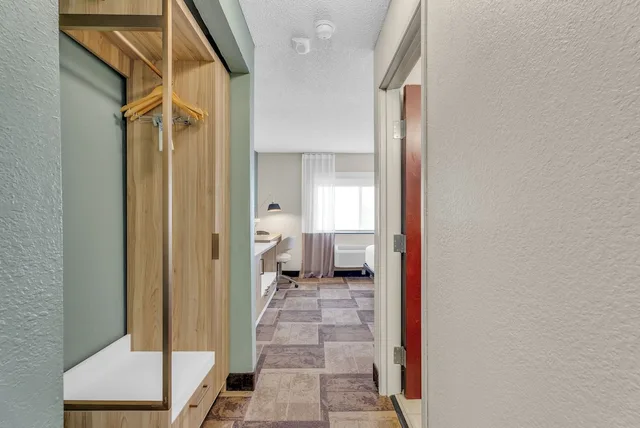 جناح تنفيذي بسرير كينج، Wyndham Garden Newark/Fremont Silicon Valley 7/7