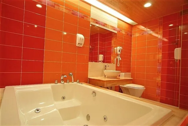 غرفة بسرير كينج، Tranquil Sea Hotel 1/1