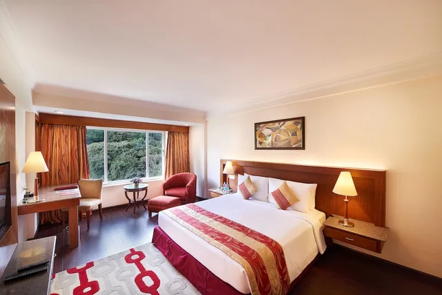 غرفة سوبيريور بسرير كينج، Accord Highland Ooty 1/4