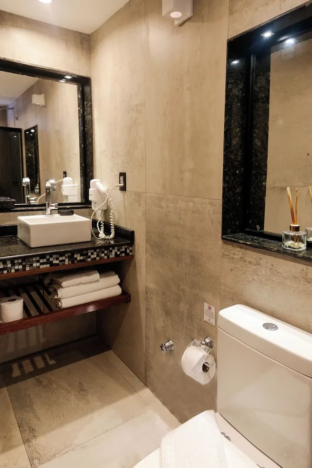 Master, Garden, Queen Bed، Pousada da Torre 3/3