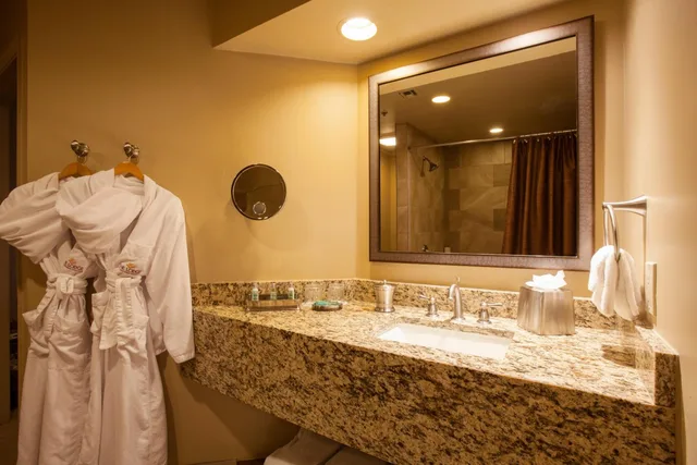 جناح ديلوكس بسرير كوين، Ventana Canyon Club and Lodge 5/6