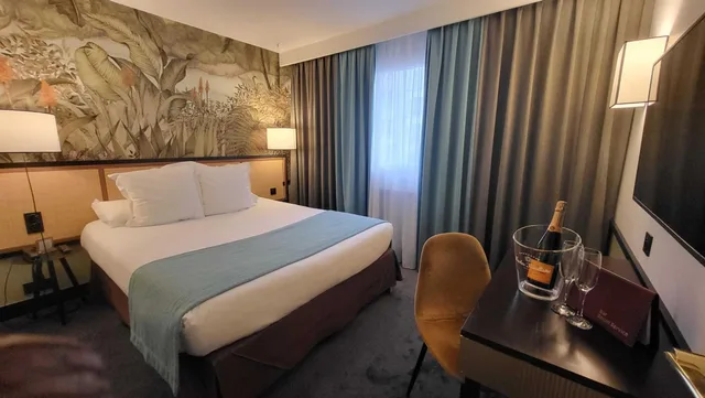 غرفة كلاسيكية بسرير كوين، Paris Neuilly Hotel 1/1