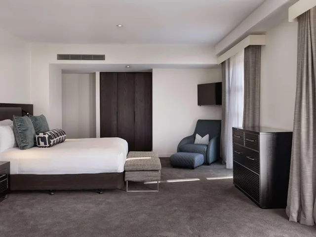 غرفة فاخرة بسرير مزدوج، Sofitel Queenstown Hotel and Spa 3/3