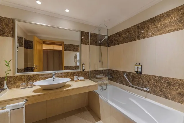 Family, Twin Beds, with Extra Bed, 2 Sofa, Pestana Carlton Madeira 4/5