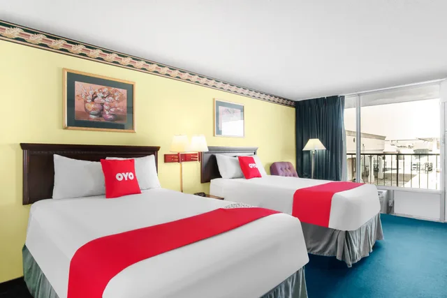 2 Full Bed Smoking, OYO Hotel Oklahoma City South I-35 and SE 29th 1/4