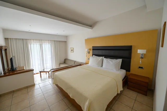 غرفة كلاسيكية بسرير مزدوج، Hotel Europa Olympia 1/4